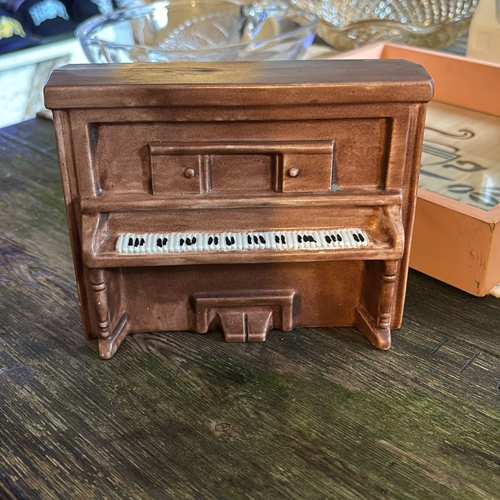 Piano Music Box